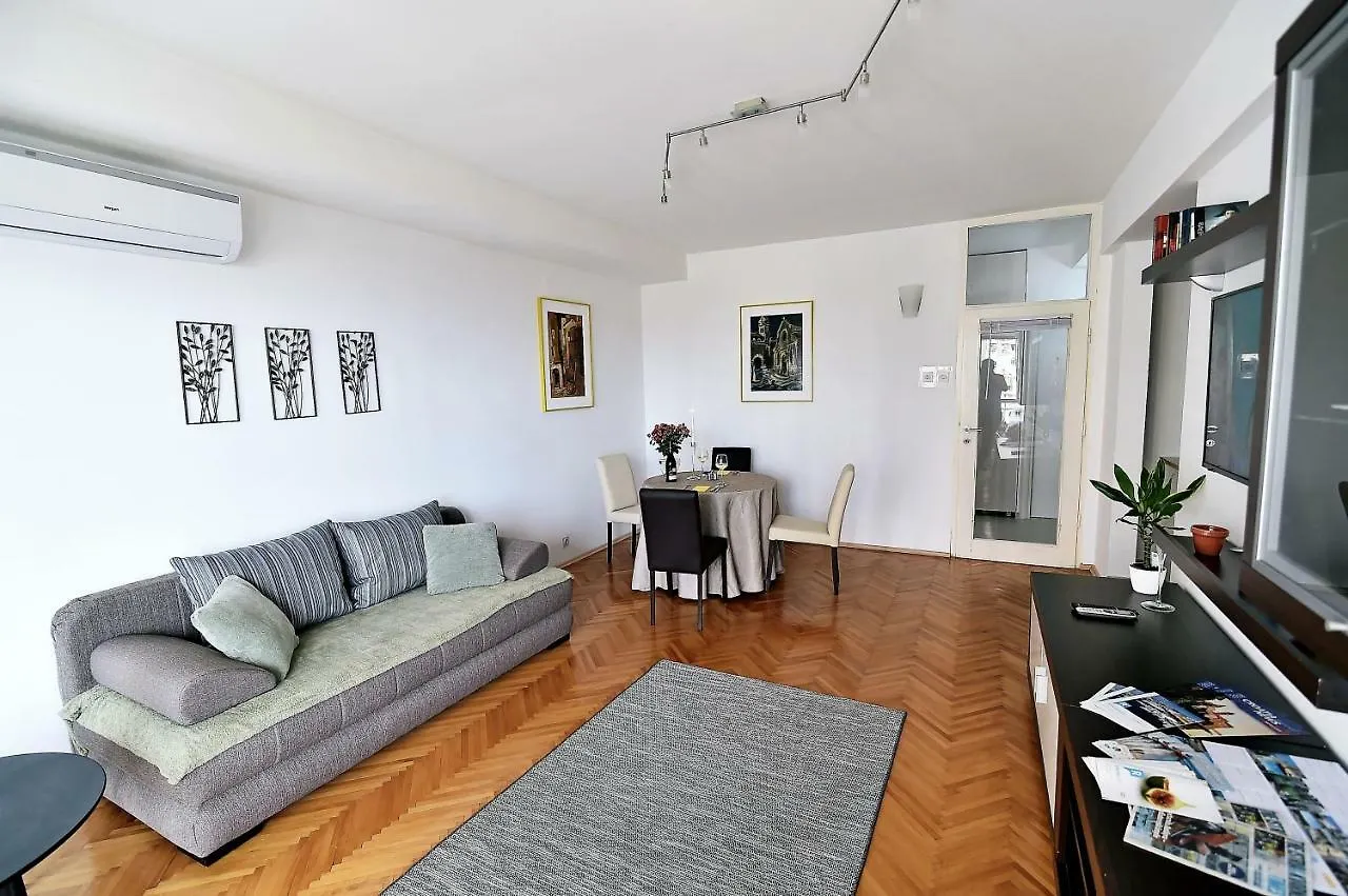 Fran Green & Blue Apartment Rijeka