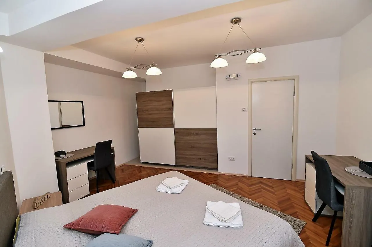 Fran Green & Blue Apartment Rijeka 0*,  Croatia